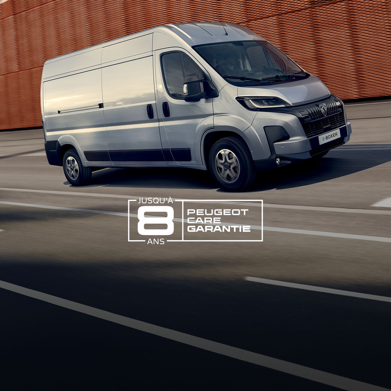 PEUGEOT E-BOXER front view